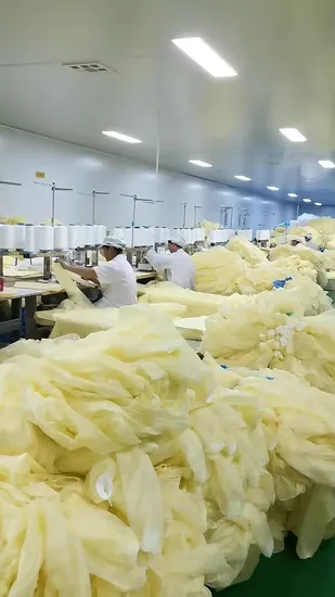 처분할 수 있는 노란 색깔 방수 의학 외과 En14126 화학 요법 가운 고립 가운